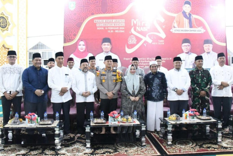 Peringati Isra' Mi'raj 1445 Hijriyah, Bupati Kasmarni Ajak Masyarakat Implementasikan Nilai dan Makna Shalat