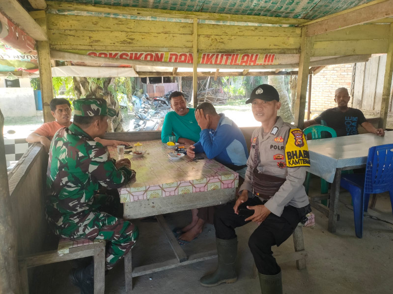 Polsek Langgam Bersama TNI Laksanakan Patroli untuk Ciptakan Kamtibmas Selama Pilkada 2024