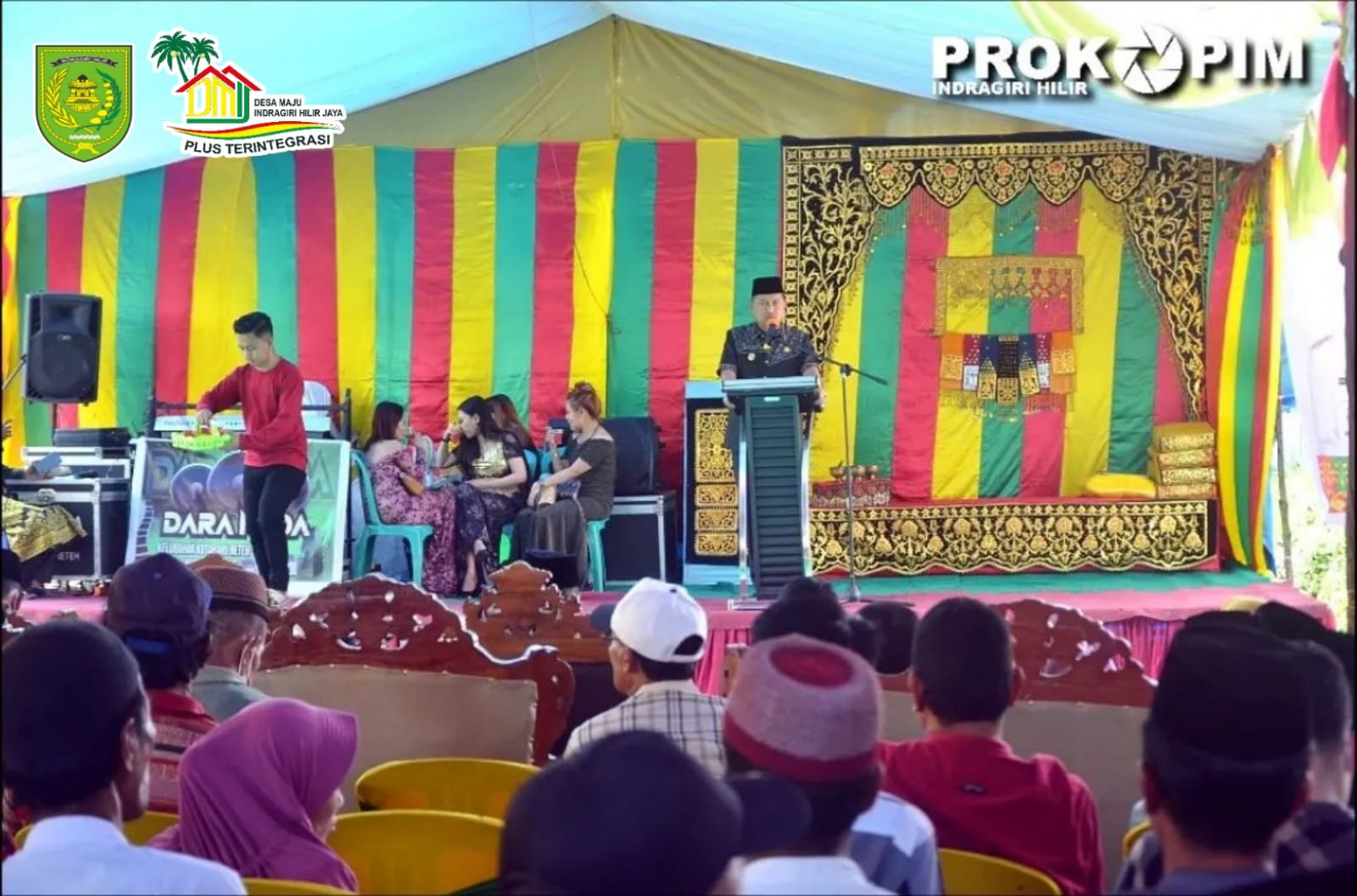 Dihadapan Masyarakat Desa Kota Seberida, Wabup Inhil H Syamsuddin Uti Sampaikan Kades Terpilih Wajib Sukseskan Program DMIJ Plus Terintegrasi