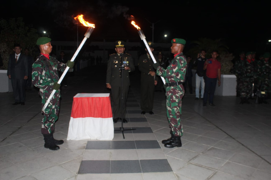 Dandim 0314/Inhil Pimpin Apel Kehormatan dan Renungan Suci di Taman Makam Pahlawan