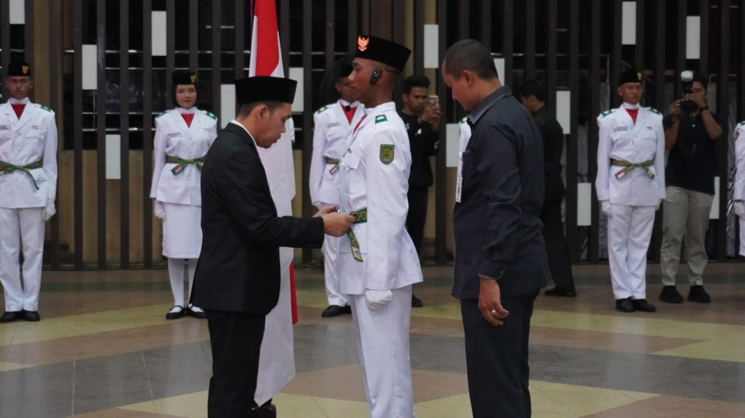 Pj Bupati Inhil H Erisman Yahya Kukuhkan Paskibra Inhil Tahun 2024