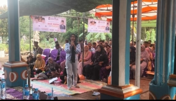 Kaum Perempuan di Kecamatan Pulau Burung Dukung dan Puji Program Bantuan UMKM Pasangan Nawaitu