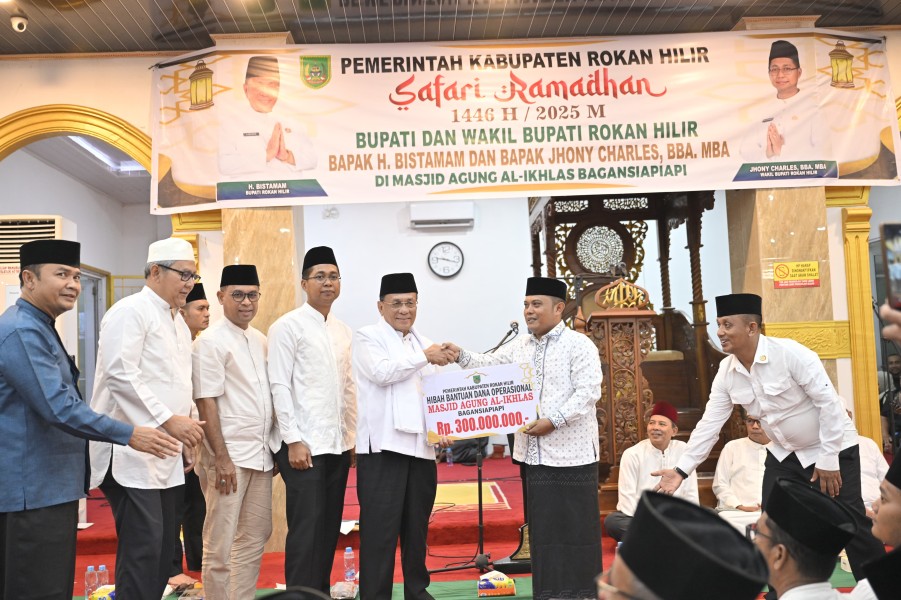 Bupati dan Wakil Bupati Rohil Laksanakan Safari Ramadhan di Masjid Agung Al-Ikhlas Bagansiapiapi