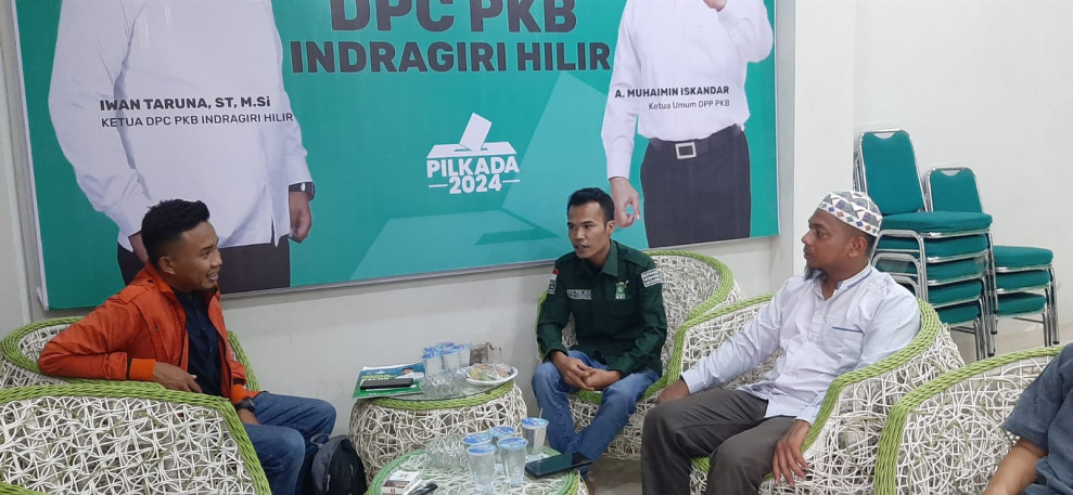 Kiyai Pardian Rivai Hidayatullah Kembalikan Formulir Pendaftaran Bakal Calon Wakil Bupati Inhil