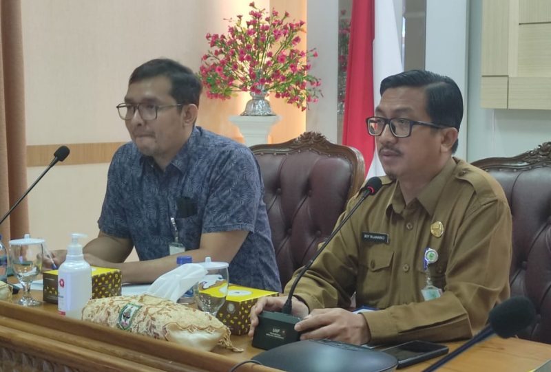 Capai UHC, Kabupaten NATUNA dan Kabupaten ANAMBAS Raih Penghargaan JKN AWARDS