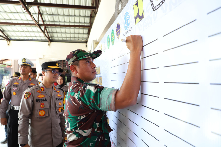 Dandim 0314/Inhil Hadiri Deklarasi Bersama Tertib Berlalu Lintas Wujudkan Pemilu Damai yang Berkeselamatan