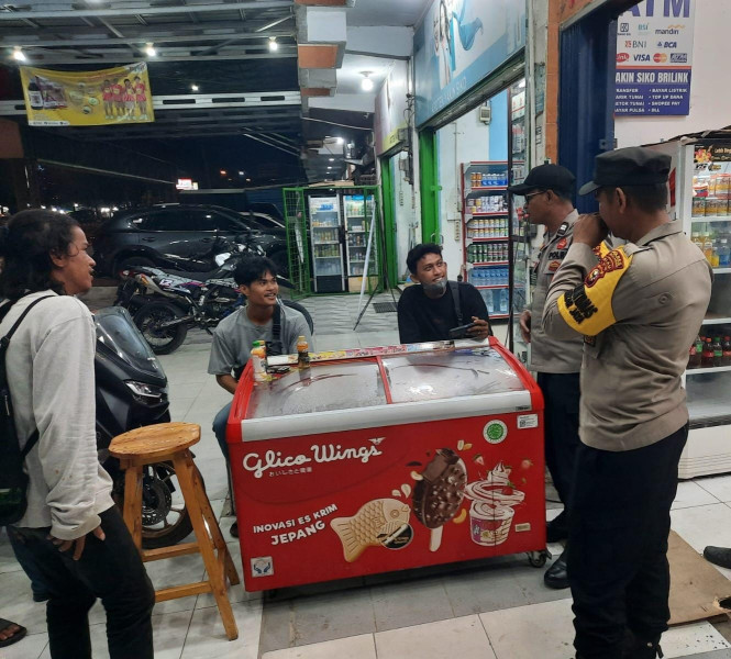 Polsek Pangkalan Kerinci Gelar Himbauan Kamtibmas Pasca Pilkada di Kedai Kopi