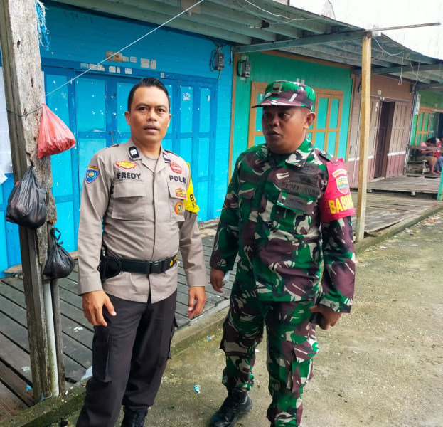 Polri dan TNI di Kuindra Berikan Pengamanan Kampanye Dialogis Calon Kepala Daerah Inhil di Desa Tanjung Lajau