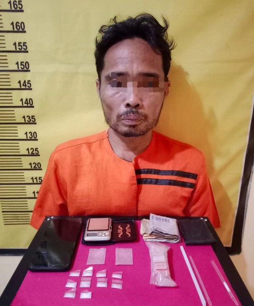 Polsek Rengat Barat Ringkus Penjual Narkoba di Pekan Heran