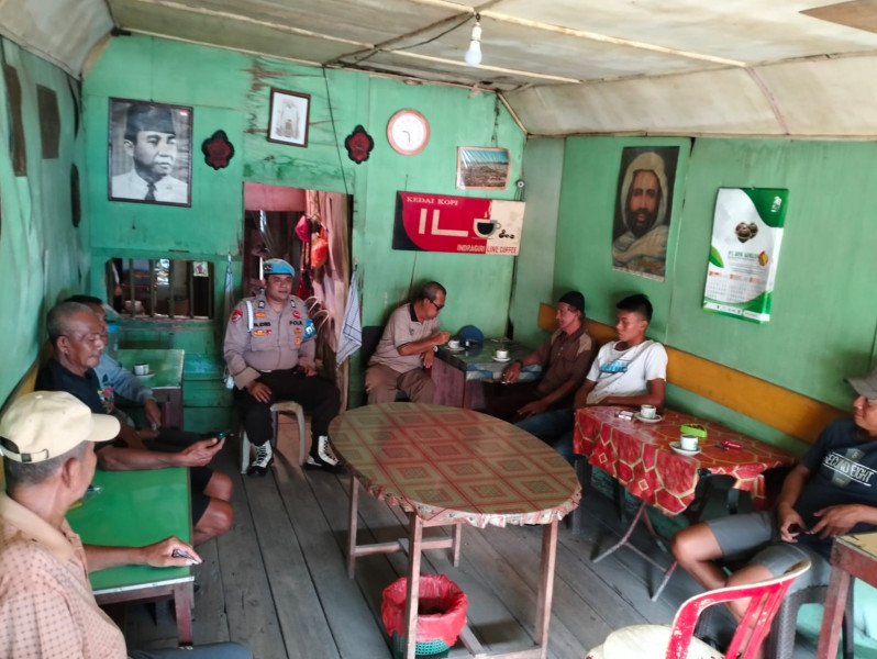 Cooling System Jelang Pilkada, Personel Polsek Kuindra Ajak Ciptakan Kamtibmas yang Kondusif