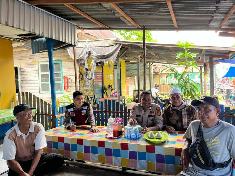 Cooling System, Personel Polsek Kuindra Gencar Berikan Himbauan Kamtibmas dan Pemilu Damai