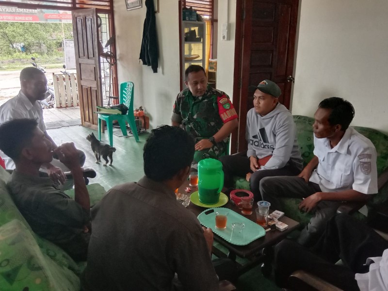 Silaturahmi Bersama Warga Binaan, Babinsa Koramil 06/Kateman Ajak Jauhi Judi Online dan Narkoba