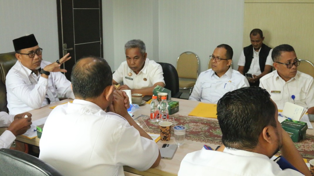 Jelang Kedatangan Gubri, Sekda Inhil Pimpin Rapat Persiapan