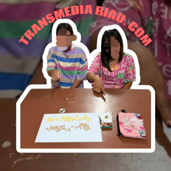 Polsek Mandau Grebek KTV Brother Hood, 2 Wanita Tersangka Diamankan dengan 93 Butir Ekstasi