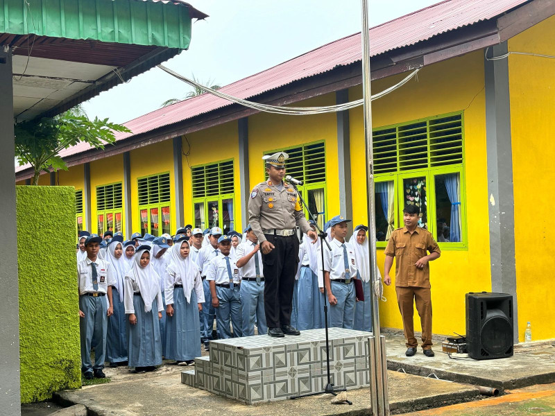 Satlantas Polres Rohul Laksanakan Go To School Sambil Sampaikan Pesan Pilkada