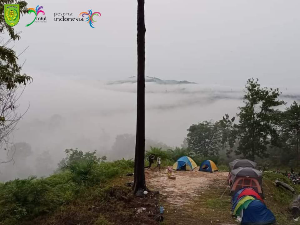 'Negeri di Atas Awan', Camping Ground Bukit Condong Selensen di Inhil