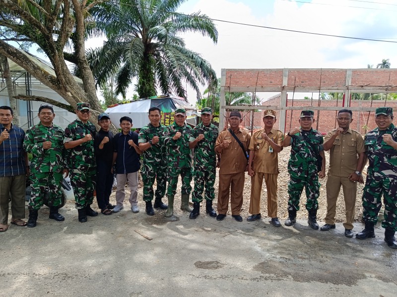 Pastikan Kelayakan Bangunan , Irutum itdam XIX/TT Tinjau langsung Lokasi KDKMP di Inhil