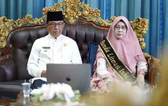 Tingkatkan Minat Membaca, Bupati Inhil HM Wardan Buka Gerakan 1000 Guru Membaca secara Nyaring