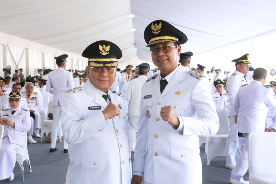 Presiden Prabowo Secara Resmi Lantik H.Bistamam - Jhony Charles Sebagai Bupati dan Wakil Bupati Rohil