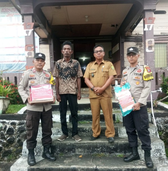 Momentum Hari Bhayangkara ke-79, Polres Lingga Salurkan Bantuan untuk Warga Terdampak Musibah.