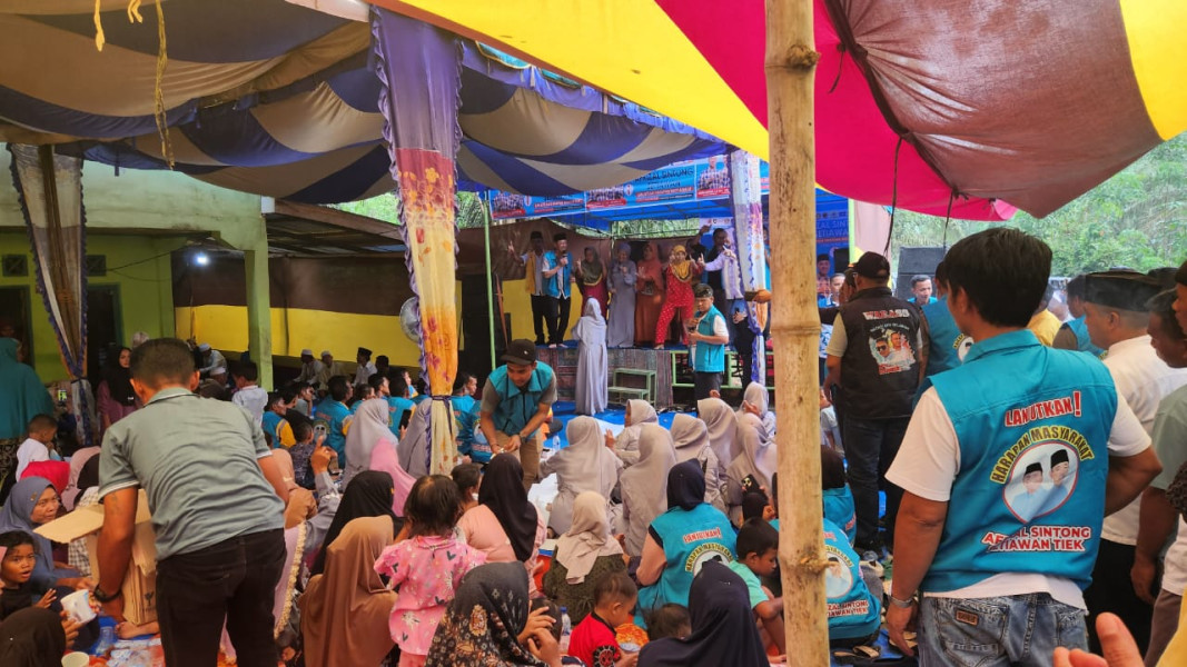 Ratusan Emak-emak Babus Salam Rokan, Siap Menangkan ASSET 2 Periode