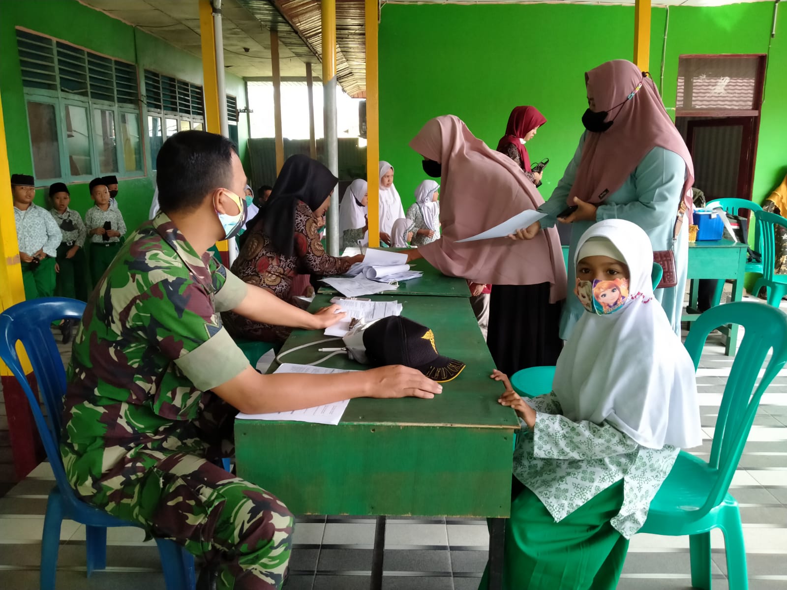 Kodim 0314/Inhil Terus Gencar Laksanakan Vaksinasi di Sekolah-Sekolah