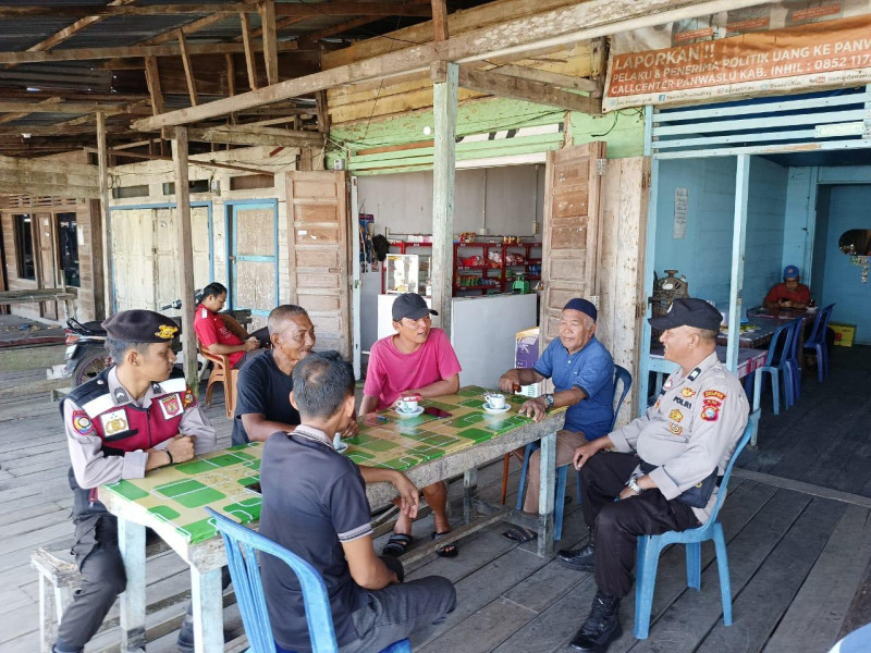 Tak Libur, Personel Polsek Kuindra Tetap Rutin Turun Bawa Pesan Kamtibmas dan Pilkada Damai