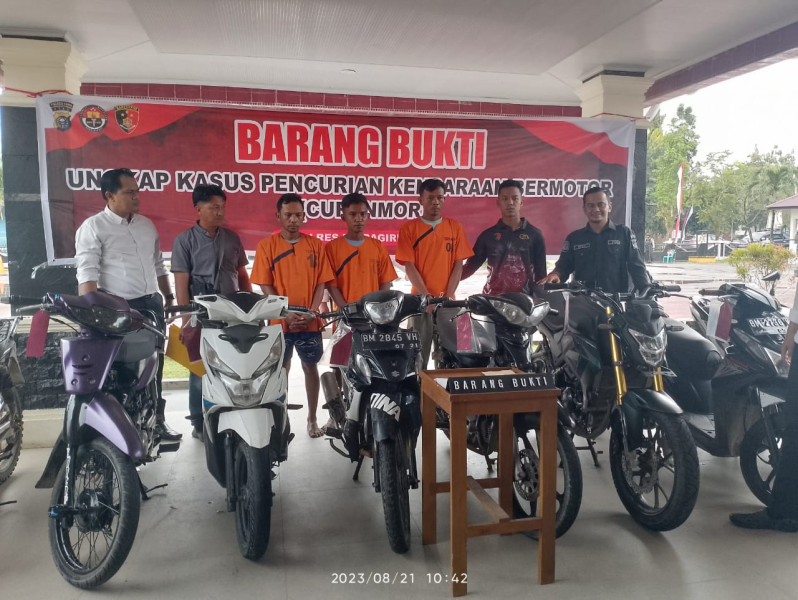 Polres Inhu Amankan Tiga Pelaku Curanmor dengan BB 11 Sepeda Motor