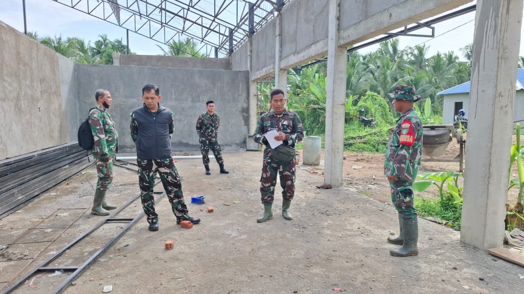 Dandim 0314/Inhil Tinjau Pembangunan Koperasi Merah Putih di Batang Tuaka, Pastikan Progres Sesuai Target
