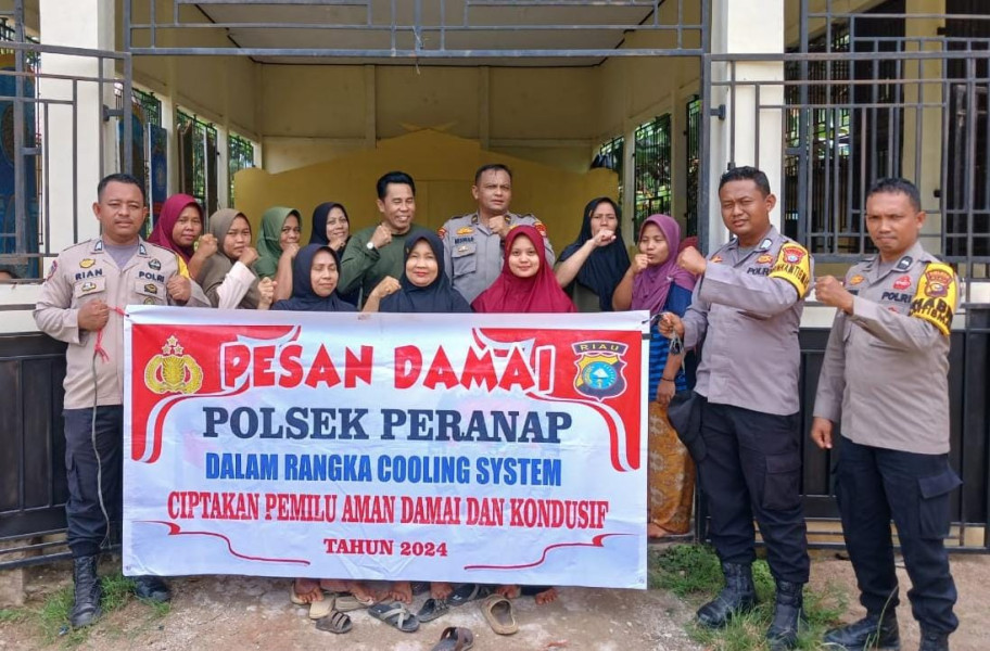 Polsek Peranap Lakukan Patroli Dialogis dan Cooling System Pilkada Damai kepada Ibu PKK di Desa Koto Tuo